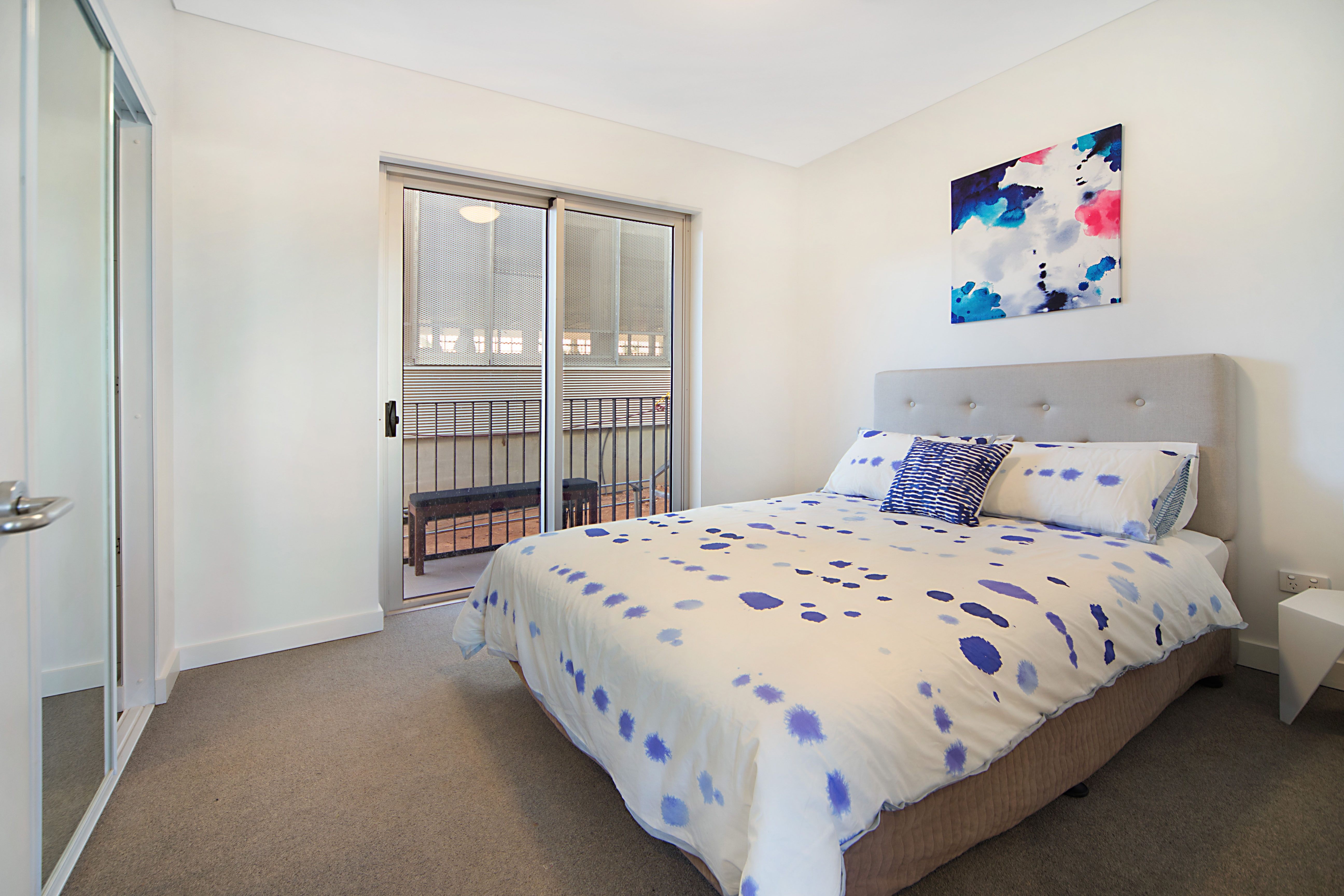 Sample image alt text